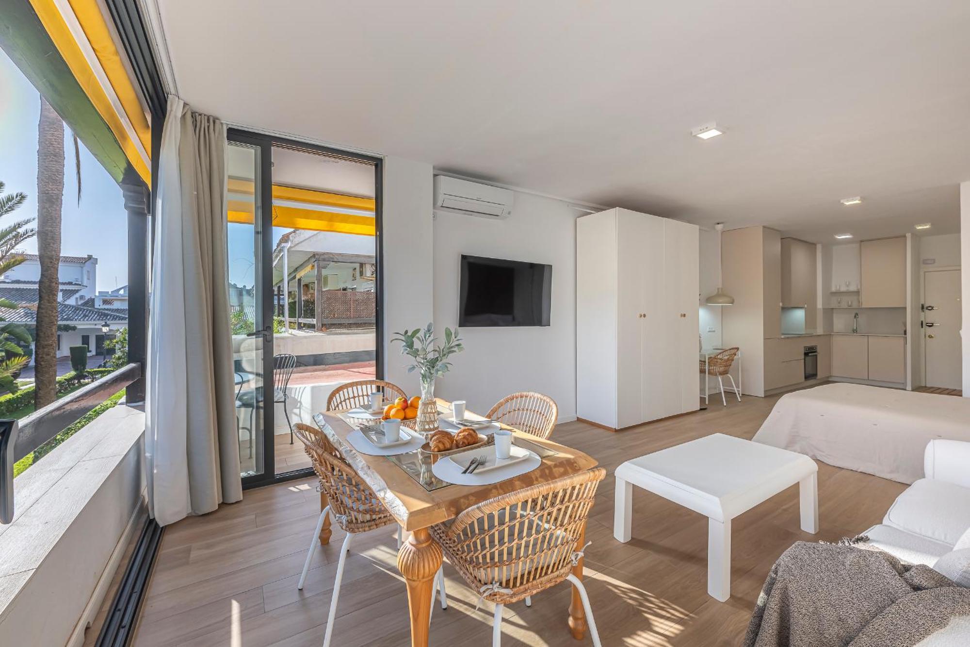 ✺fenomenal Estudio En Milla De Oro✺piscina✺parking * Marbella