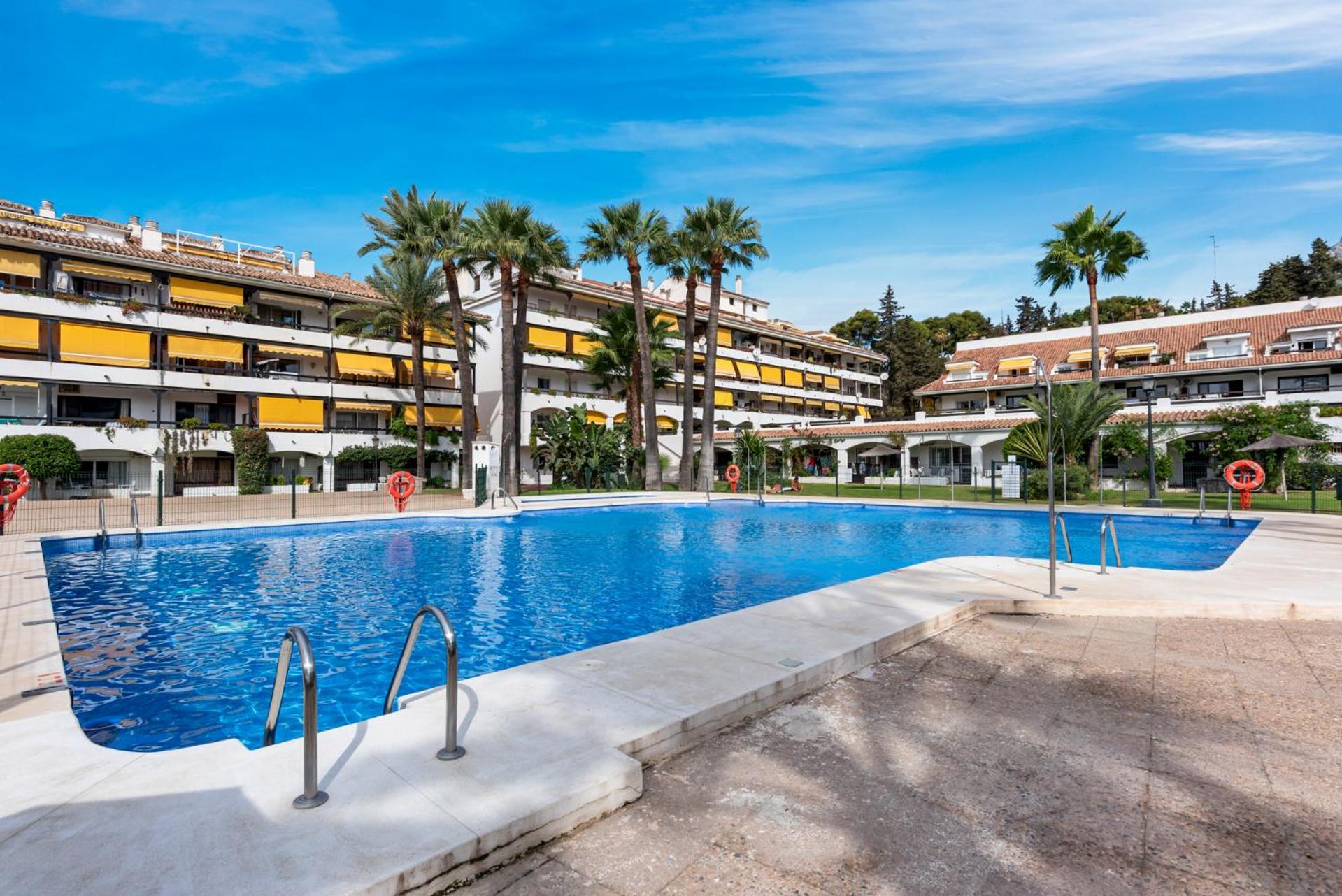 ✺fenomenal Estudio En Milla De Oro✺piscina✺parking Apartment